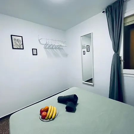 Nocleg ze śniadaniem Sardenya 5 Barcelona