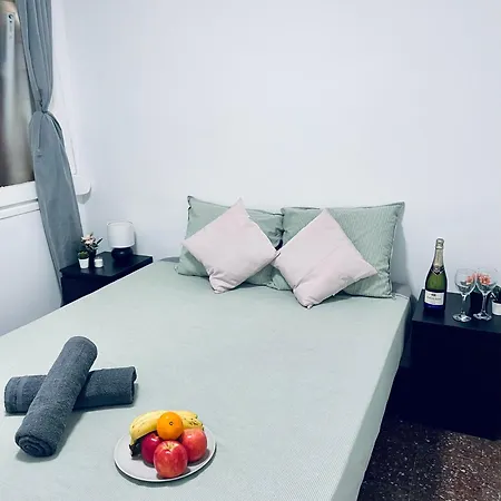 Sardenya 5 Nocleg ze śniadaniem Barcelona
